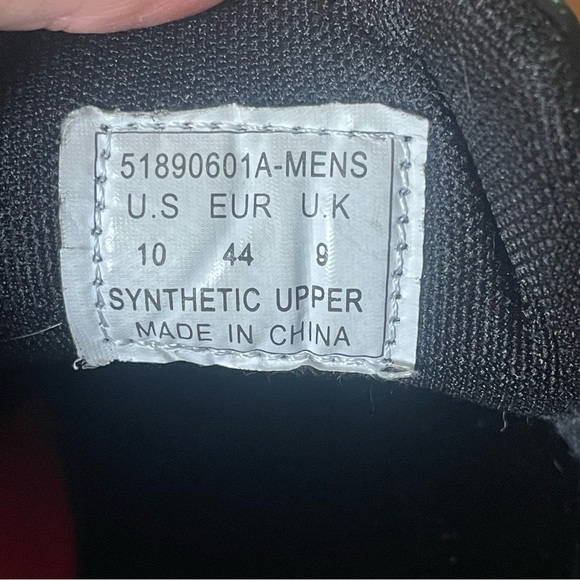 Levi’s men’s Black Leather lace up Sneakers size 10 - Picture 6 of 8